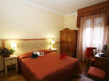 Hotel Andrea Florence 3*,